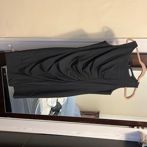 Sleeveless sheath dress